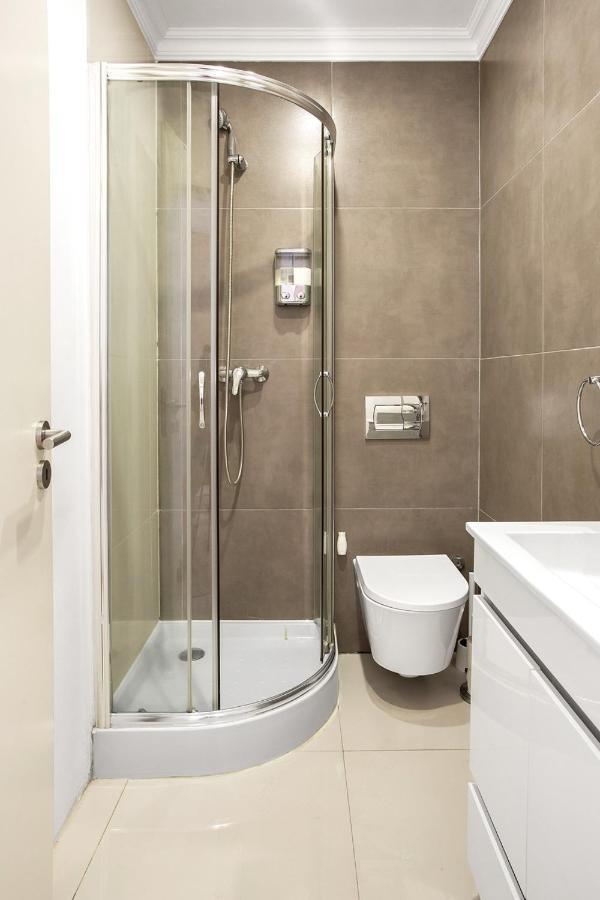 Modern 2 Bedroom Apartment in Estrela with Outside Terrace! Amazing for Families, Couples, Friends Lissabon Exterior foto